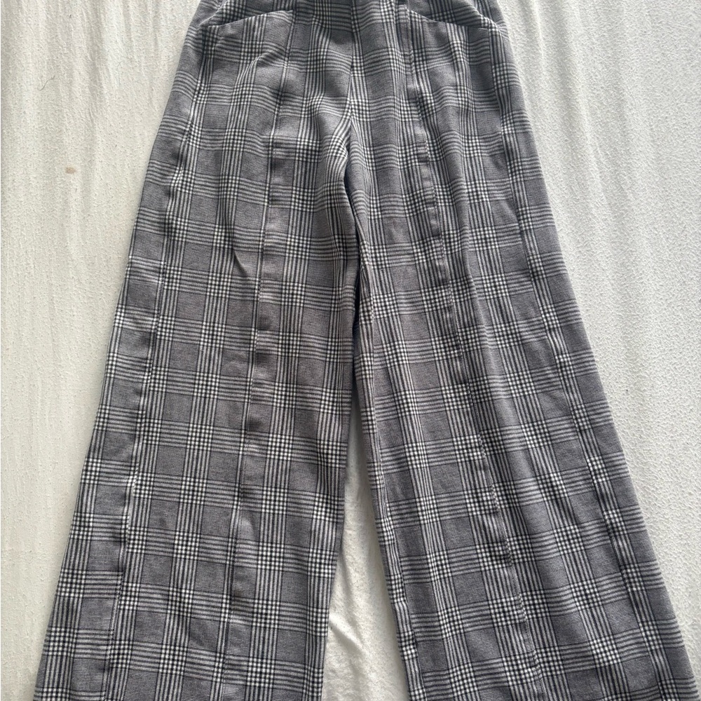 Old Navy Black and White Plaid Wide-Leg Pants, High Waisted